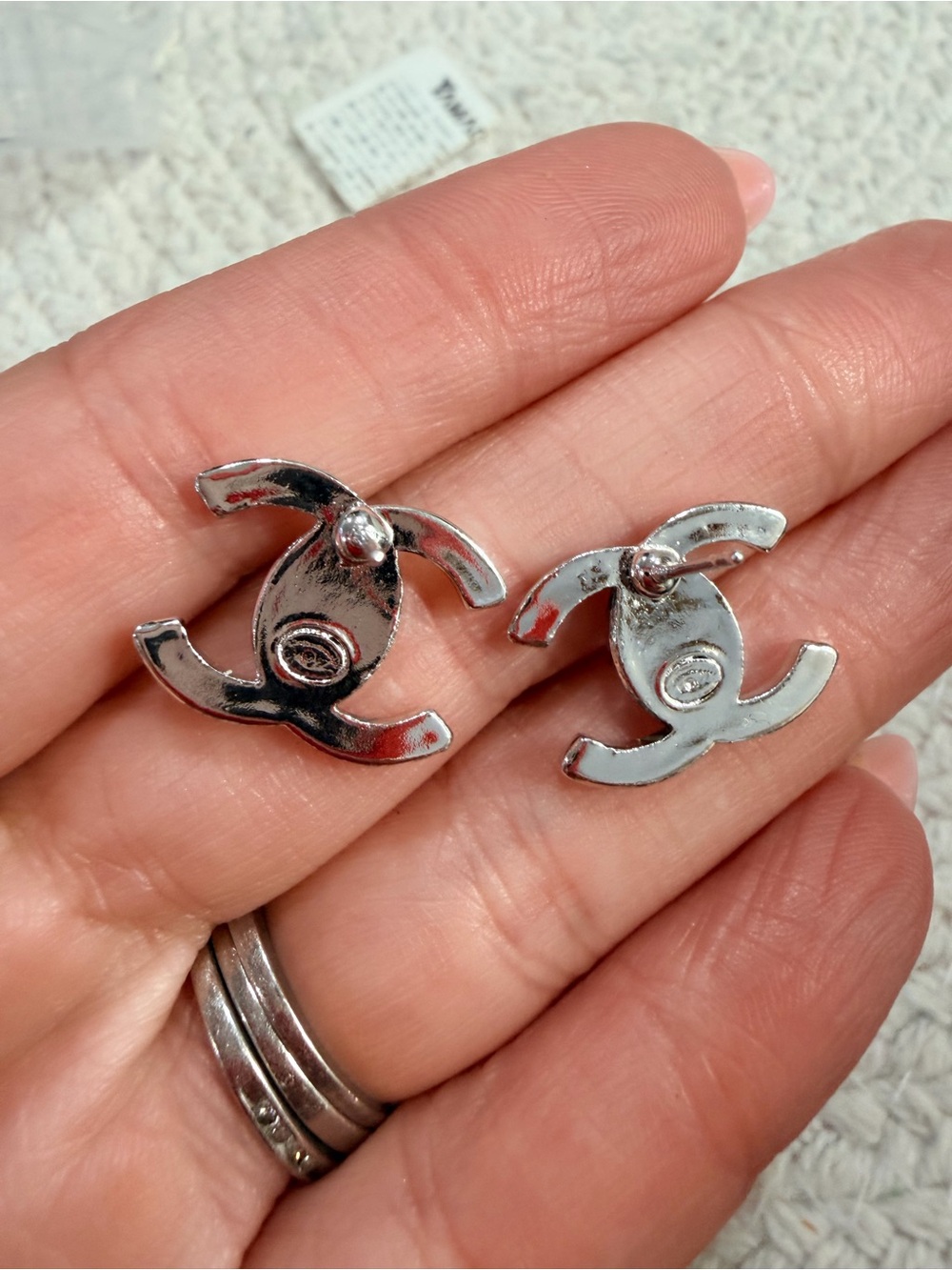 Silver-Tone Double CC Logo Earrings with White Mother of Pearl Inlay NEW - Picture 7 of 9
